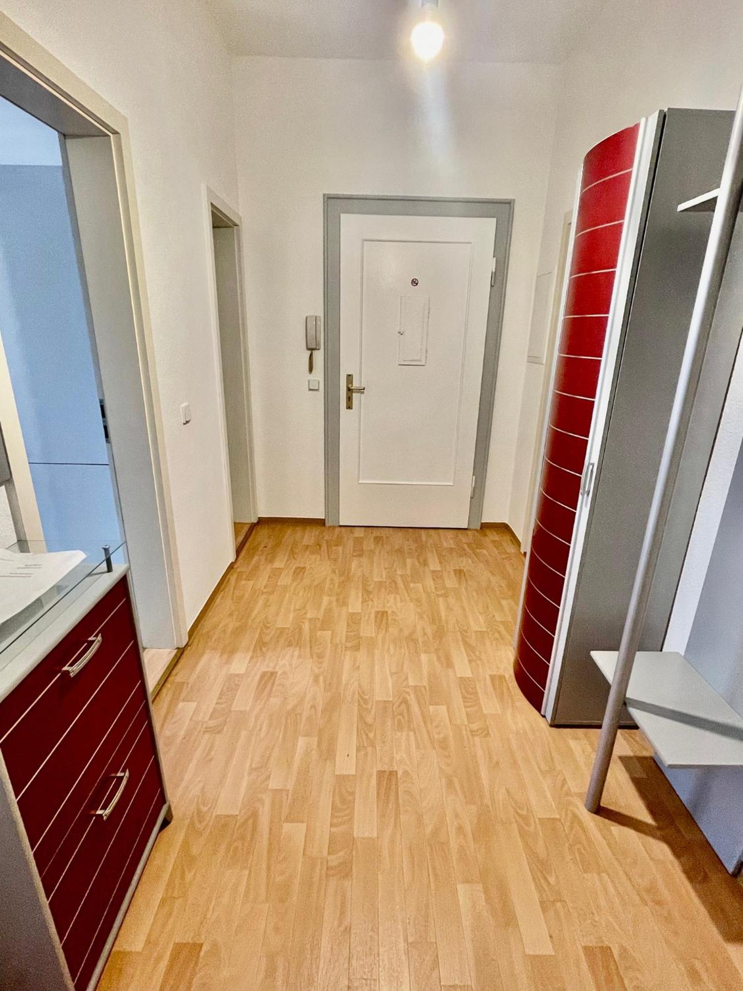 Naehe Arena Leipzig, Drei-raum-wohnung Apartment